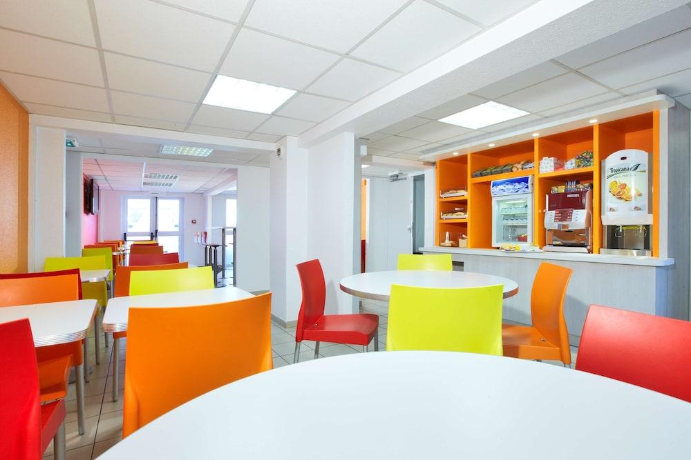 Premiere Classe Montelimar Nord - A7 Sortie 17 Les Tourrettes Exterior photo